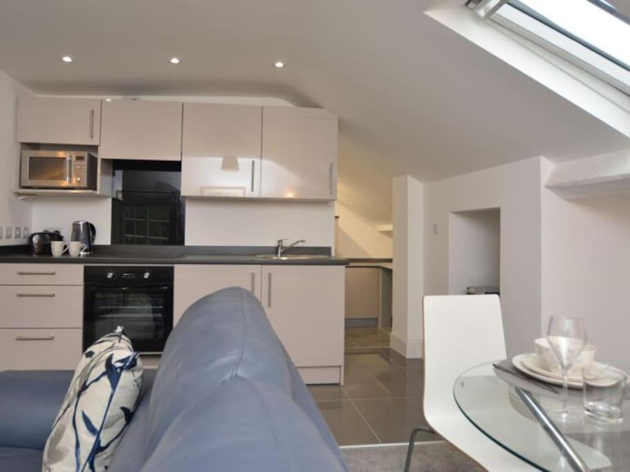 Apartamento Welcoming Luxury In A Grade II Listed Building Chester Exterior foto