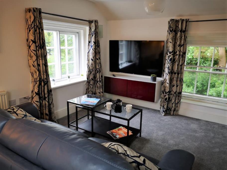 Apartamento Welcoming Luxury In A Grade II Listed Building Chester Exterior foto